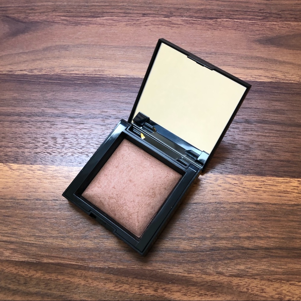 BAREMINERALS INVISIBLE BRONZE POWDER BRONZER - TAN